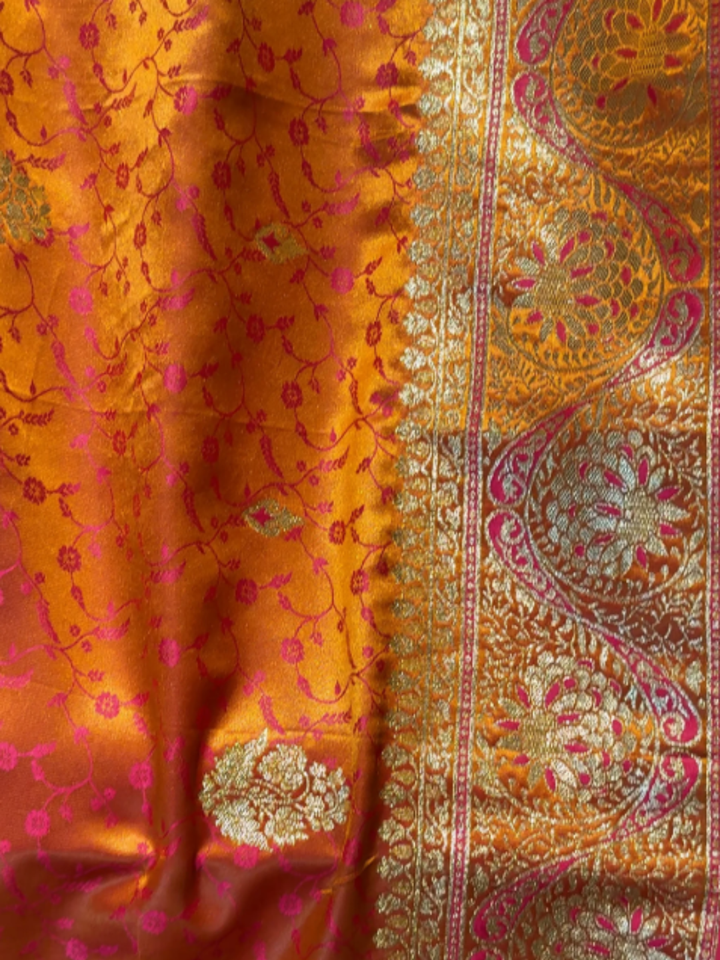 Banarasi Silk Heavy Zari & Meenakari Woven Floral Booti Saree