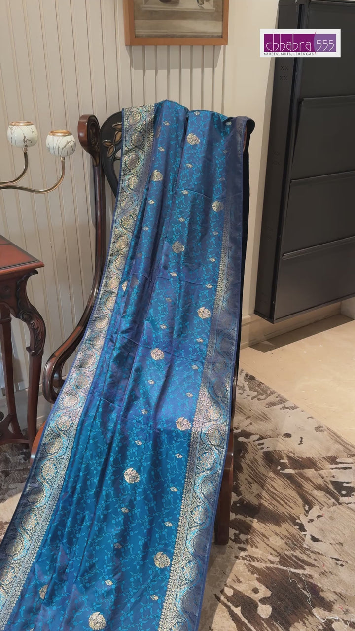 Zari Woven Banarasi Saree with Floral & Paisley Motifs, Golden Brocade Border