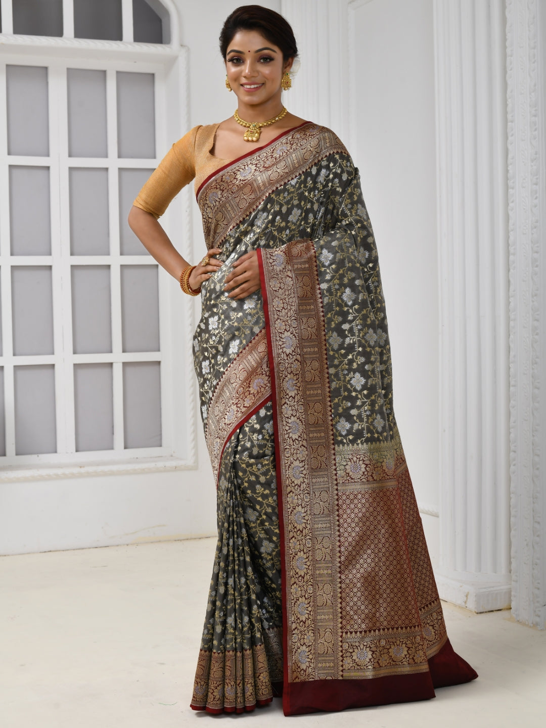 Grey Banarasi Geometric Pattern Silk Saree With Contrast Floral Border
