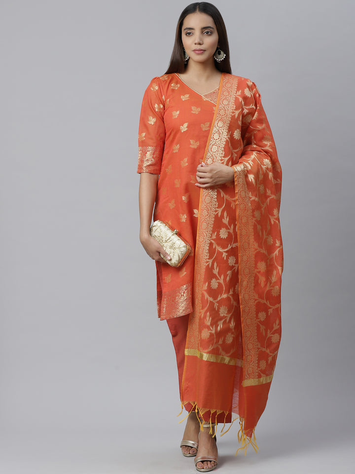 Banarasi Kurta Set with Zari meenakari Floral weaving and Handloom dupatta