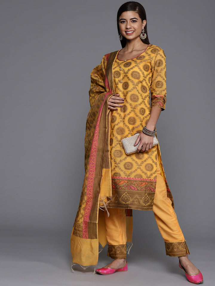 Made to Measure Yellow Banarasi Kurta Pant Set With Handloom Dupatta, Embellish Buttons    Color: Yellow