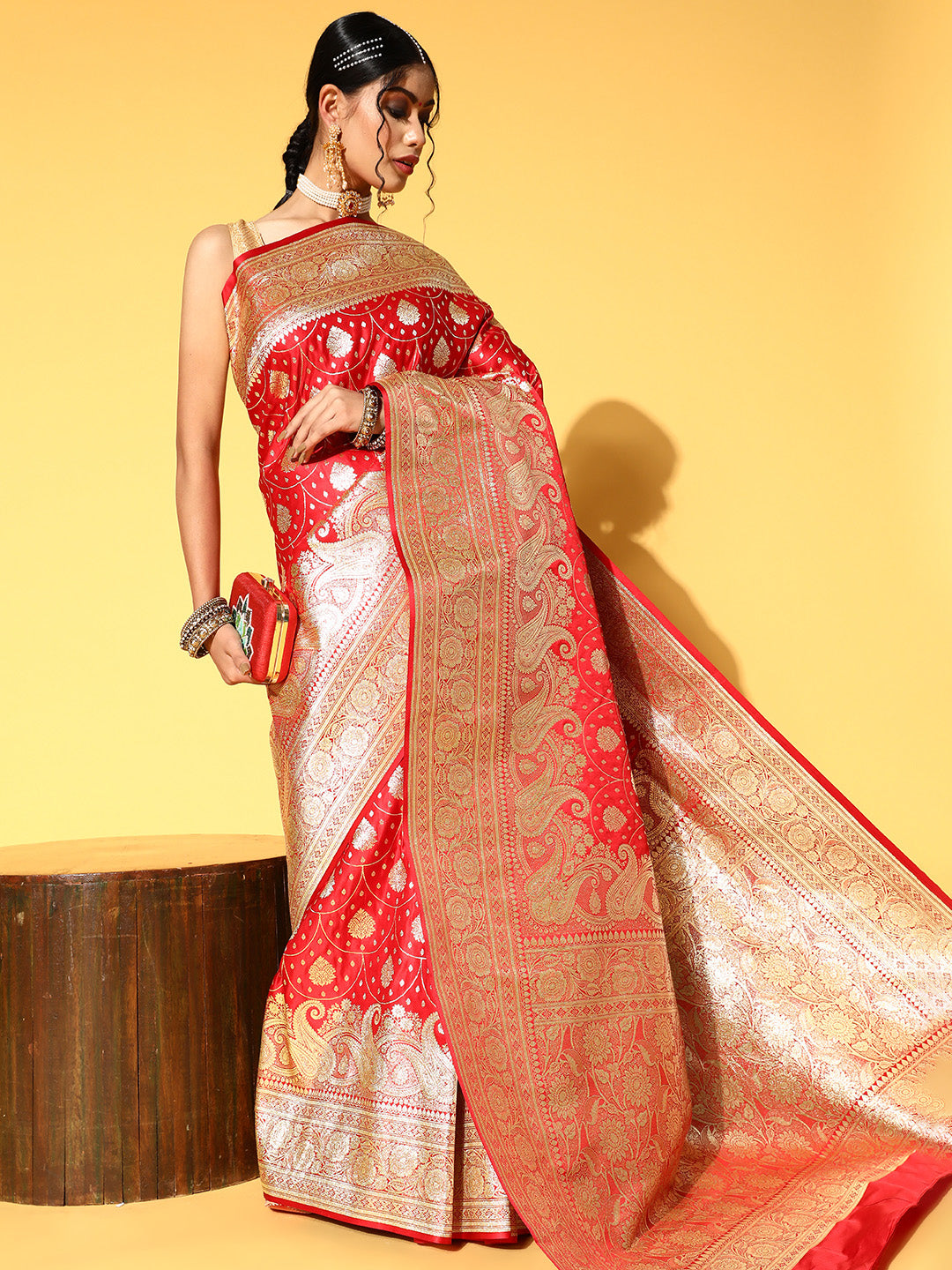 Chhabra 555 Red Handloom Kanjeevaram Silk Bridal Wedding Saree with Gold Zari